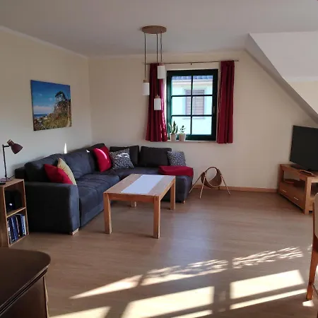 Thum Apartment *